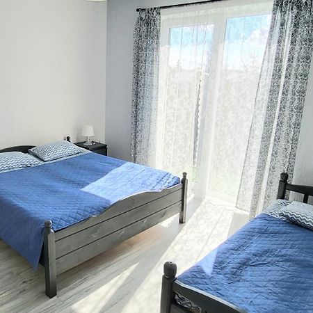 Emada- Pokoje Goscinne I Studia オストロボ 部屋 写真